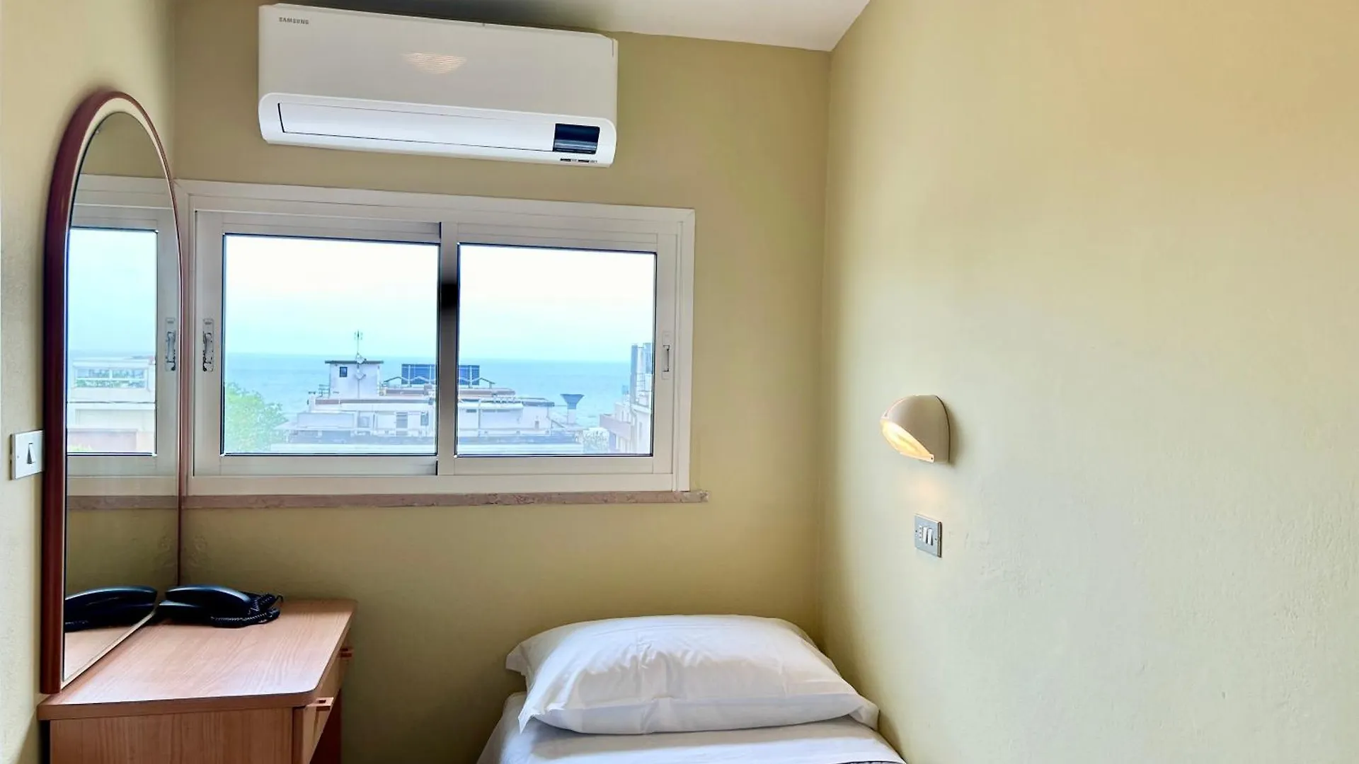 Hotel Pacific Riccione 3*,
